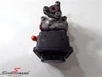 B32416783431 32416783431 32416783431 6783431 宝马 E61 -  Powersteering pump with Olie carrier