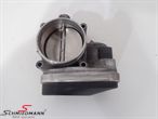 B13547516946 13547516946 13 54 7 516 946 7516946 宝马 E65 -  Throttle housing assembly elektrical Zyl. 7-12 L. -side