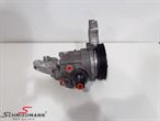 B32416781265 32416781265 32 41 6 781 265 6781265 宝马 E64LCI -  Powersteering pump without Olie carrier