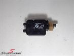 B67118360566 67118360566 67 11 8 360 566 8360566  Actuator central locking system trunklid