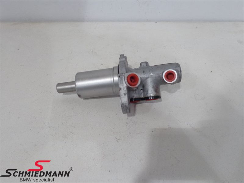 Brake master cylinder