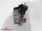 B32416767244 32416767244 32 41 6 767 244 6767244 宝马 E64 -  Powersteering pump without Olie carrier