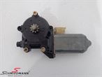 R08063 67621383316 67 62 1 383 316 1383316 宝马 E31 -  Electrical window drive front R. side