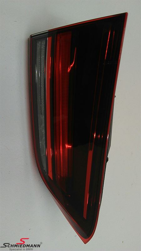 Taillight the trunk lid L.-side (From USA Model)