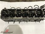 T00009 11121275553 11 12 1 275 553 1275553 宝马 E30 -  Cylinder head 2,4D/TD (210.000KM)