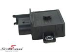12218591724SI 12218591724 12 21 8 591 724 8591724 BMW E92 -  Glowplug relay N57