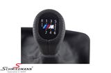 BMW 25118037304 25118037304 25 11 8 037 304 8037304 / 25-11-8-037-304 25118037304 25 11 8 037 304 8037304 BMW E88 -  M-Tech. perforated leather-gearhandle inklusive sack