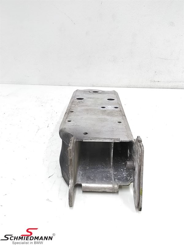 Deformations element Bumper carrier Bracket right upper part