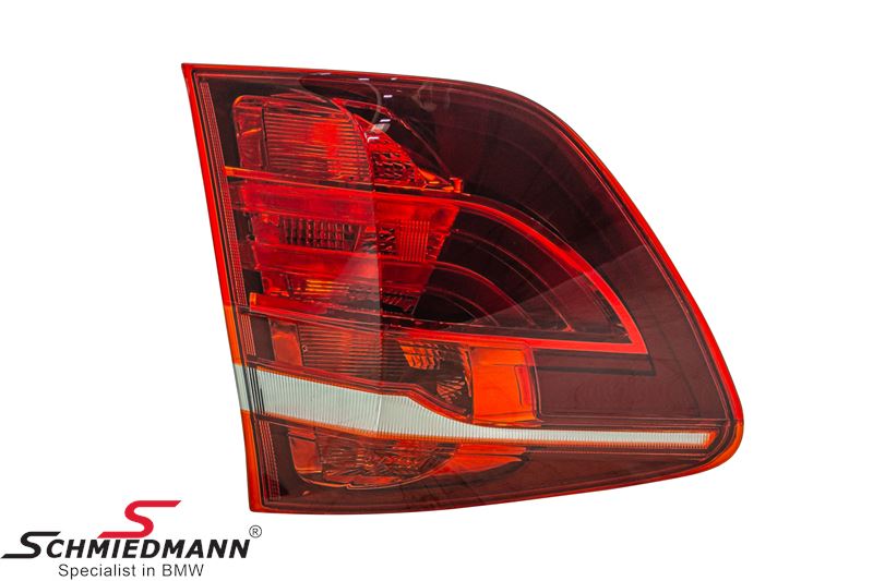 Taillight LED, outer part on the rear fender, left side