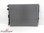 C53634 17118666811 17 11 8 666 811 8666811 宝马 Supra 30i -  Radiator genuine BMW front furthest away from the engine (Has 2 Radiators)