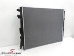 C53634 17118666811 17 11 8 666 811 8666811 宝马 Supra 30i -  Radiator genuine BMW front furthest away from the engine (Has 2 Radiators)