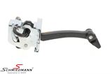 41513453230V 41513453230 41 51 3 453 230 3453230 BMW X3 (E83) -  Door brake front, fits both sides