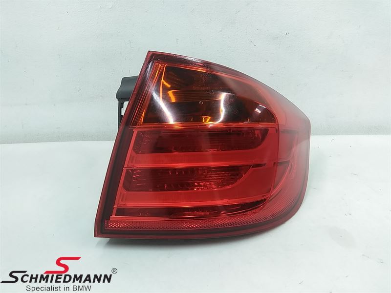 Taillight side panel part R.-side 
