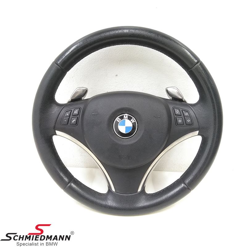 Sport steering wheel with shift paddles 