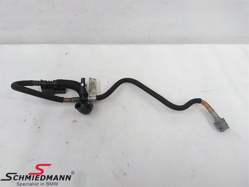 Supply line for high pressure pump incl. sensor 