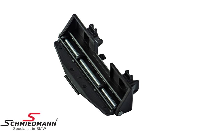 Hinge fuel filler cap