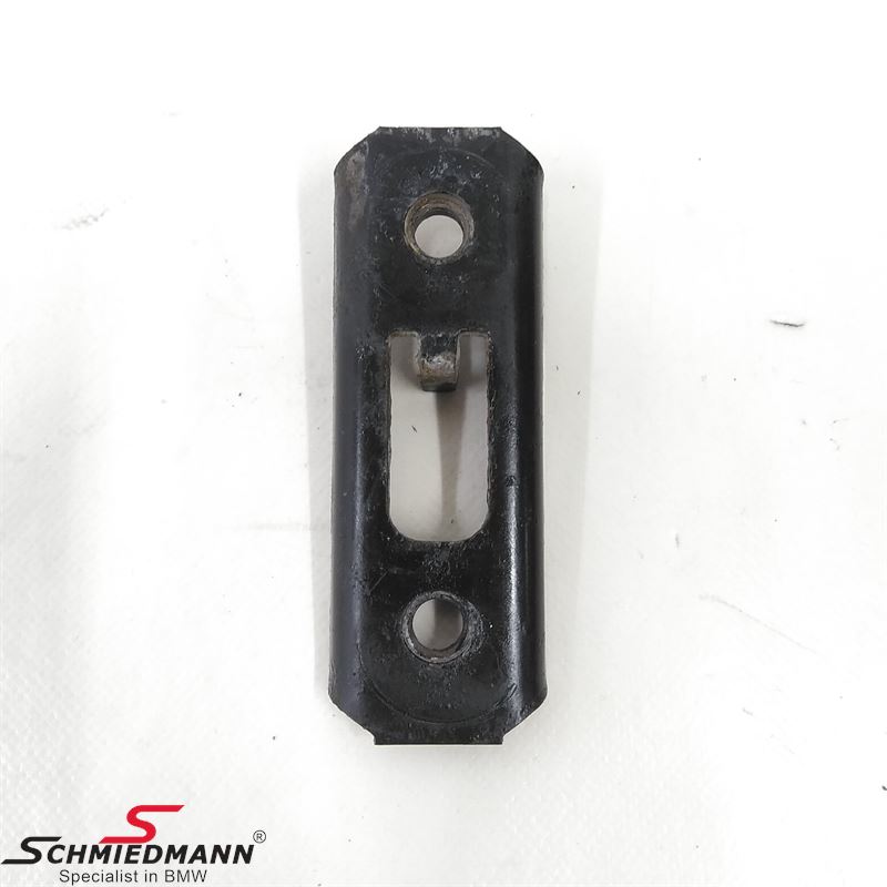 Nut plate for deformation element