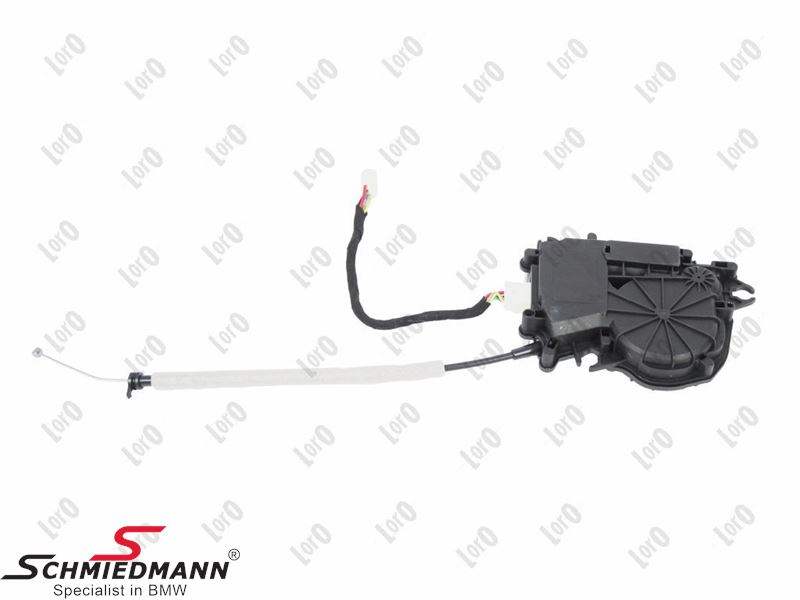 Trunk lock in trunk lid