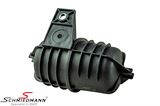 11652247620FB 11652247620 11 65 2 247 620 2247620 BMW E93 LCI -  Turbocharger vacuum reservoir