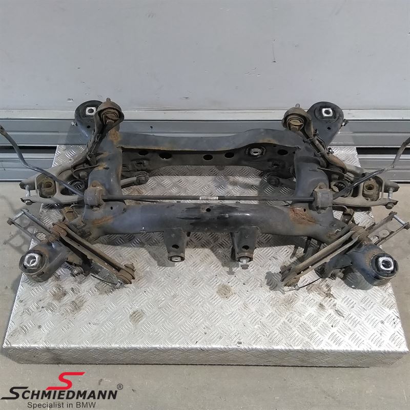 Rear axel Original BMW with arms and bolts. 33316783714 (HAS SURFACE RUST IS NOT PENETRATED)