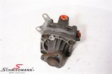 B32411141043 32411141043 32411141043 1141043  Powersteering pump