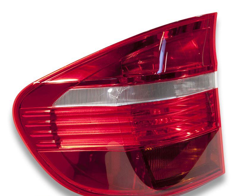 Bakljus facelift yttre del Vänster sida, (original Hella) 63217200817 BMW X5 (E70)