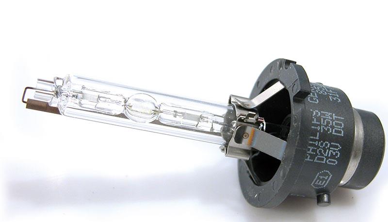 Xenonlampa D2-S (4100K) 63217160806H BMW MINI E46 E38 E65 E39 E60 E66 Z4 E85 Z8 X3 (E83) X5 (E53) E63 E61 E64 R50 R52 R53 Z4 E86