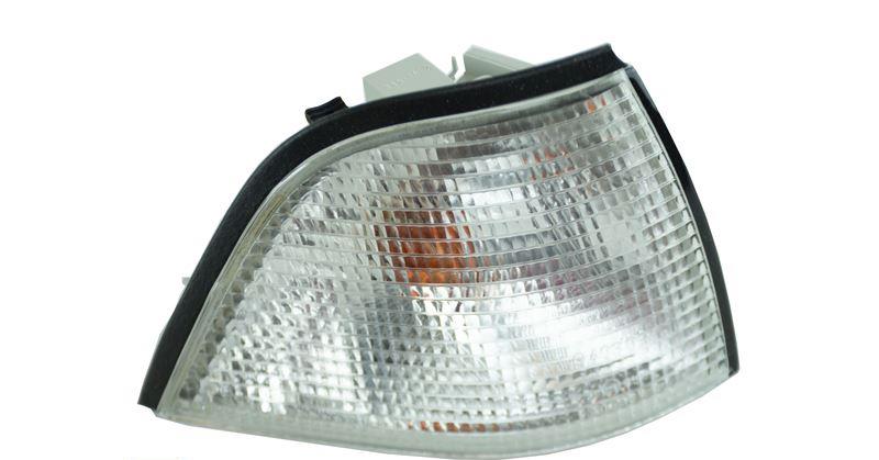 Framblinkers vit höger sida 82-19-9-403-094 BMW E36