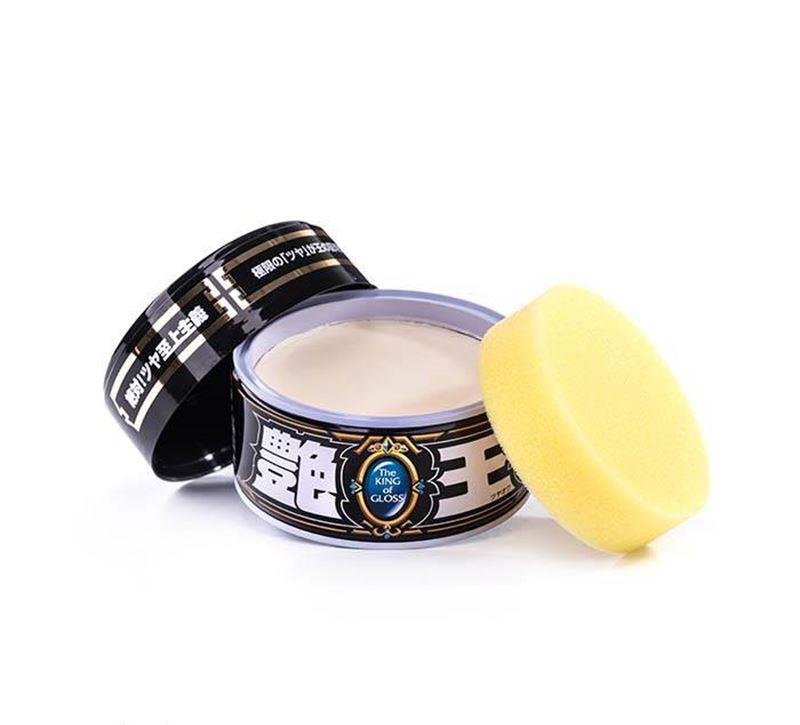 Soft99 - Hard wax for darker colored cars, deep shine - 300g 9900177