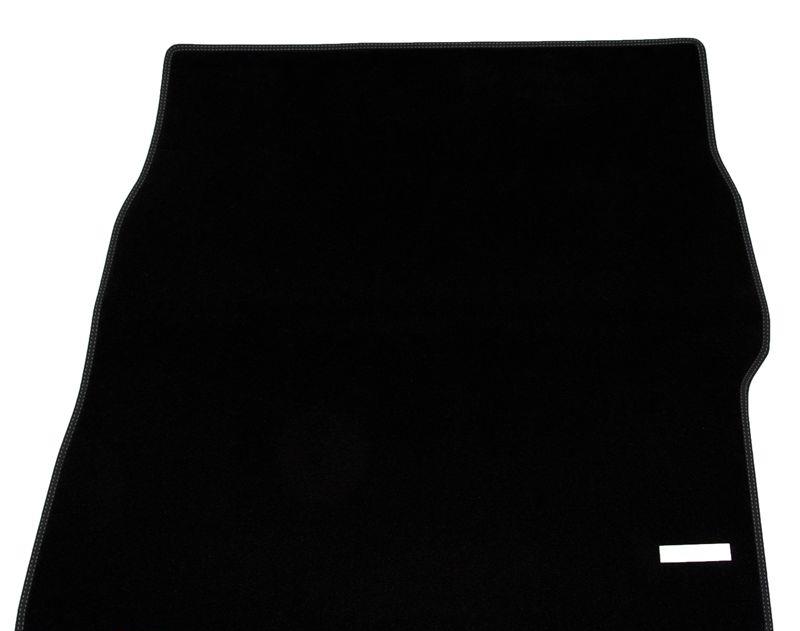 Bagagerumsmatta original Schmiedmann -Exklusive- svart extra tjock kvalitet med ett metallemblem SCMBM30TX BMW E30