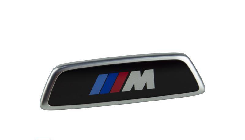 Belyst M-emblem för ryggstöd 52-10-8-745-038 BMW X3 M (F97) X4 M (F98) G22 X3 M (F97 LCI) X4 M (F98 LCI)