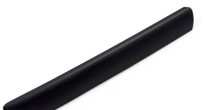 List svart framskärm mitten Vänster sida 51-13-8-208-447 BMW E46
