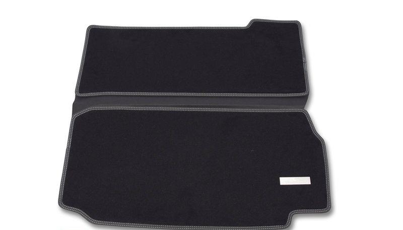 Bagagerumsmatta original Schmiedmann -Exklusive- svart extra tjock kvalitet med ett metallemblem SCMBMZ4E85UTX BMW Z4 E85
